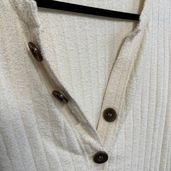 We the free olive Henley - Picture 6 of 7